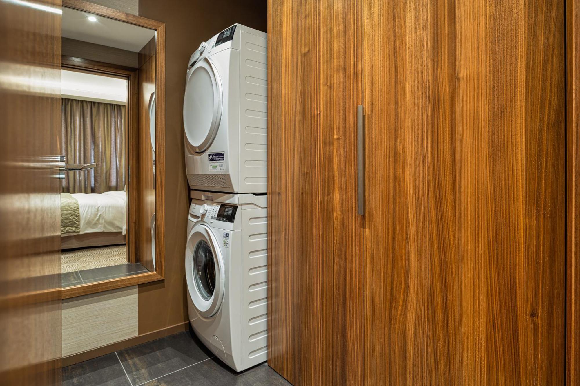 Grand Hotel Kempinski Riga Ruang foto A laundry room
